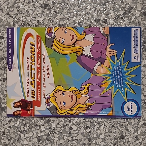 Mary-Kate and Ashley In Action Book Set - Picture 4 of 7